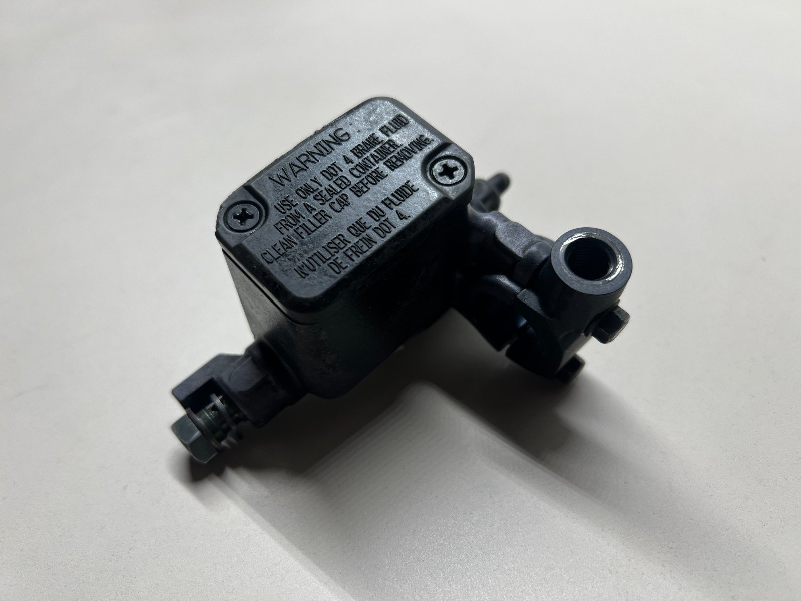 Aprilia Pegaso 650 2005 - 2009 Front Brake Master Cylinder AP8133782 - Image 3