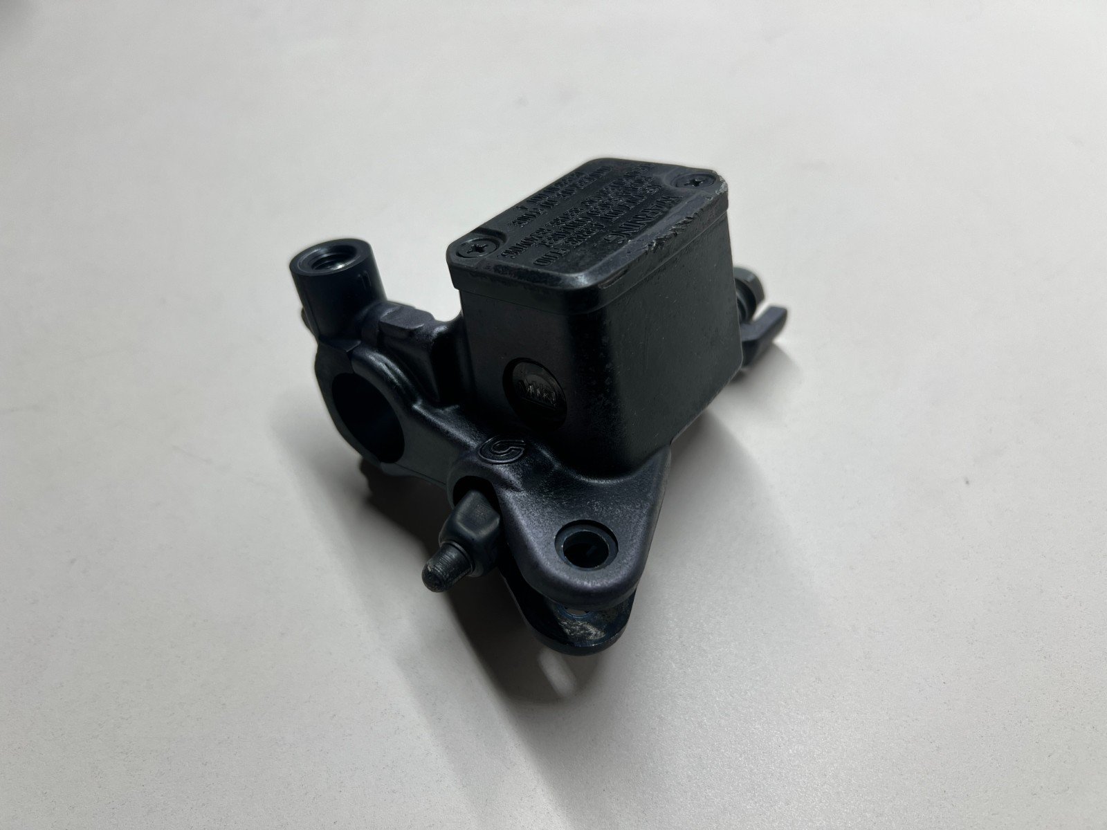 Aprilia Pegaso 650 2005 - 2009 Front Brake Master Cylinder AP8133782 - Image 7