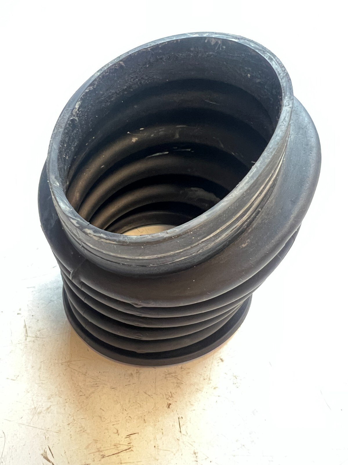 BMW K1200S K1200 2004 - 2008 Rear Driveshaft Rubber Boot Guard Cover 7672815 - Image 3