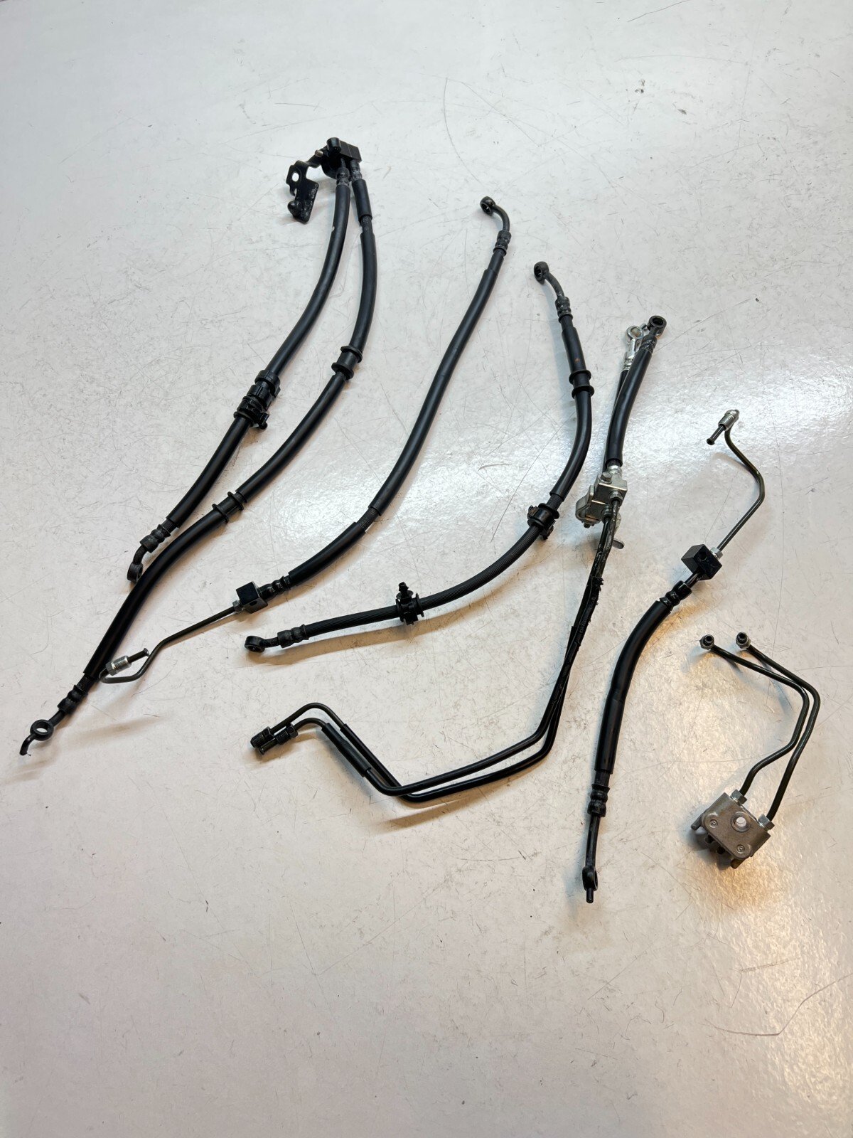 Yamaha MT-09 SP 2021 - 2023 Brake Line Hoses Pipes Hose Set B7N258720000 - Image 4