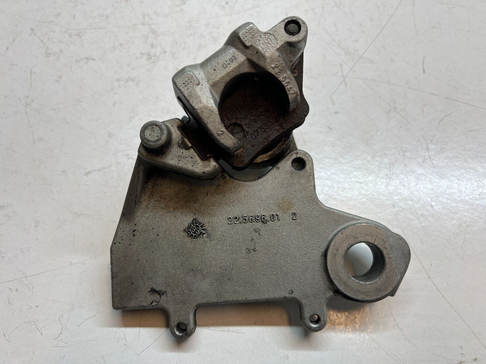 Husqvarna SM 610 S 1999-2001 Rear Brake Caliper & Bracket 800079794 BREMBO - Image 7
