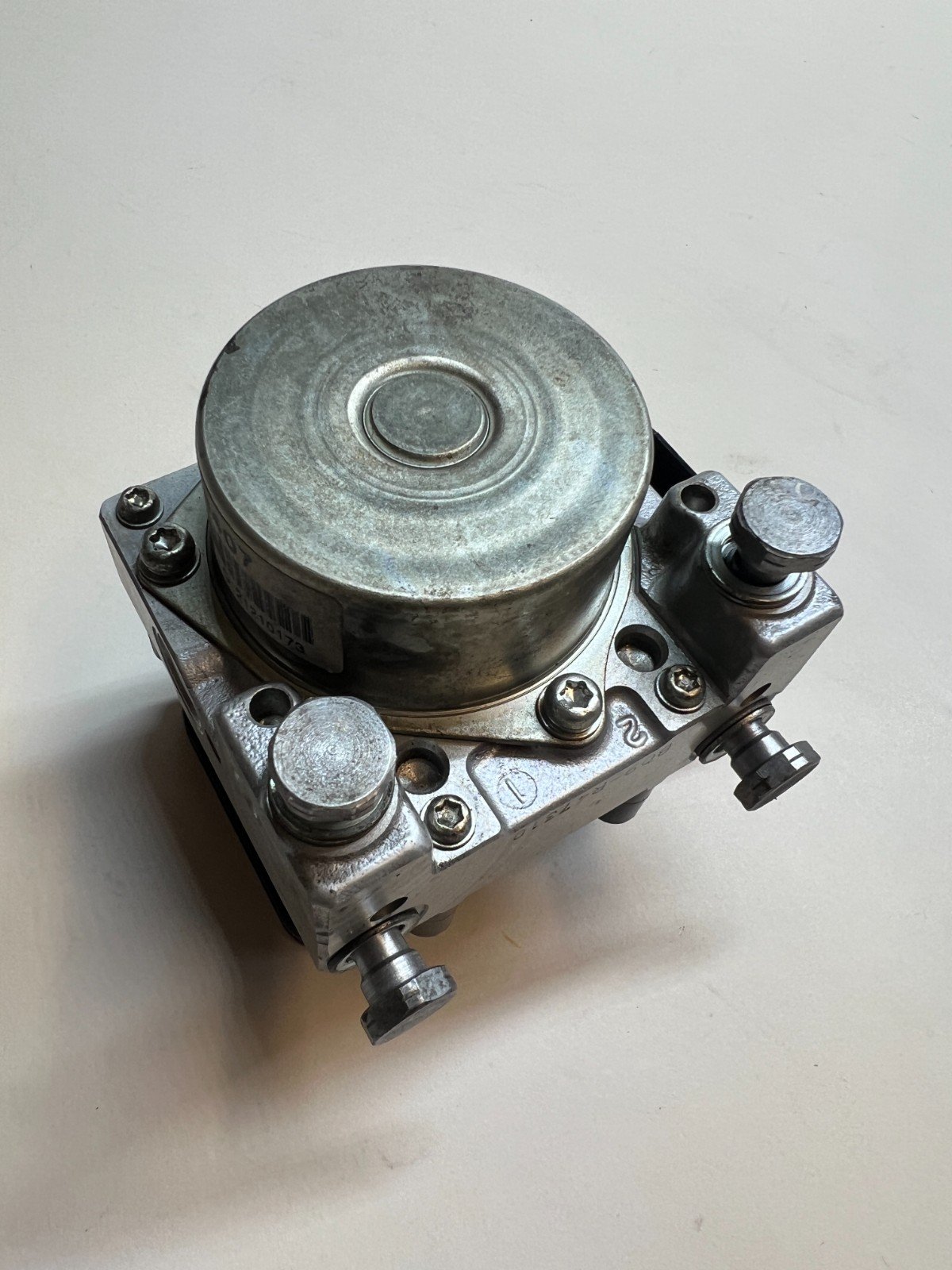 Triumph Tiger 1200 Explorer 2012 - 2015 ABS Control Module Pump T2026501 - Image 4