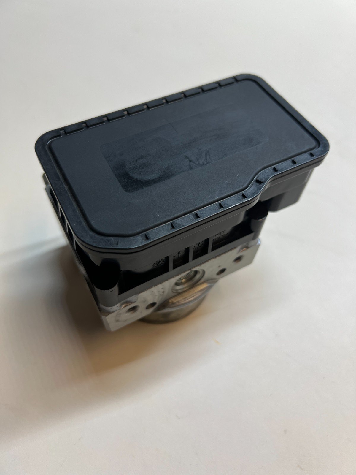 Triumph Tiger 1200 Explorer 2012 - 2015 ABS Control Module Pump T2026501 - Image 6