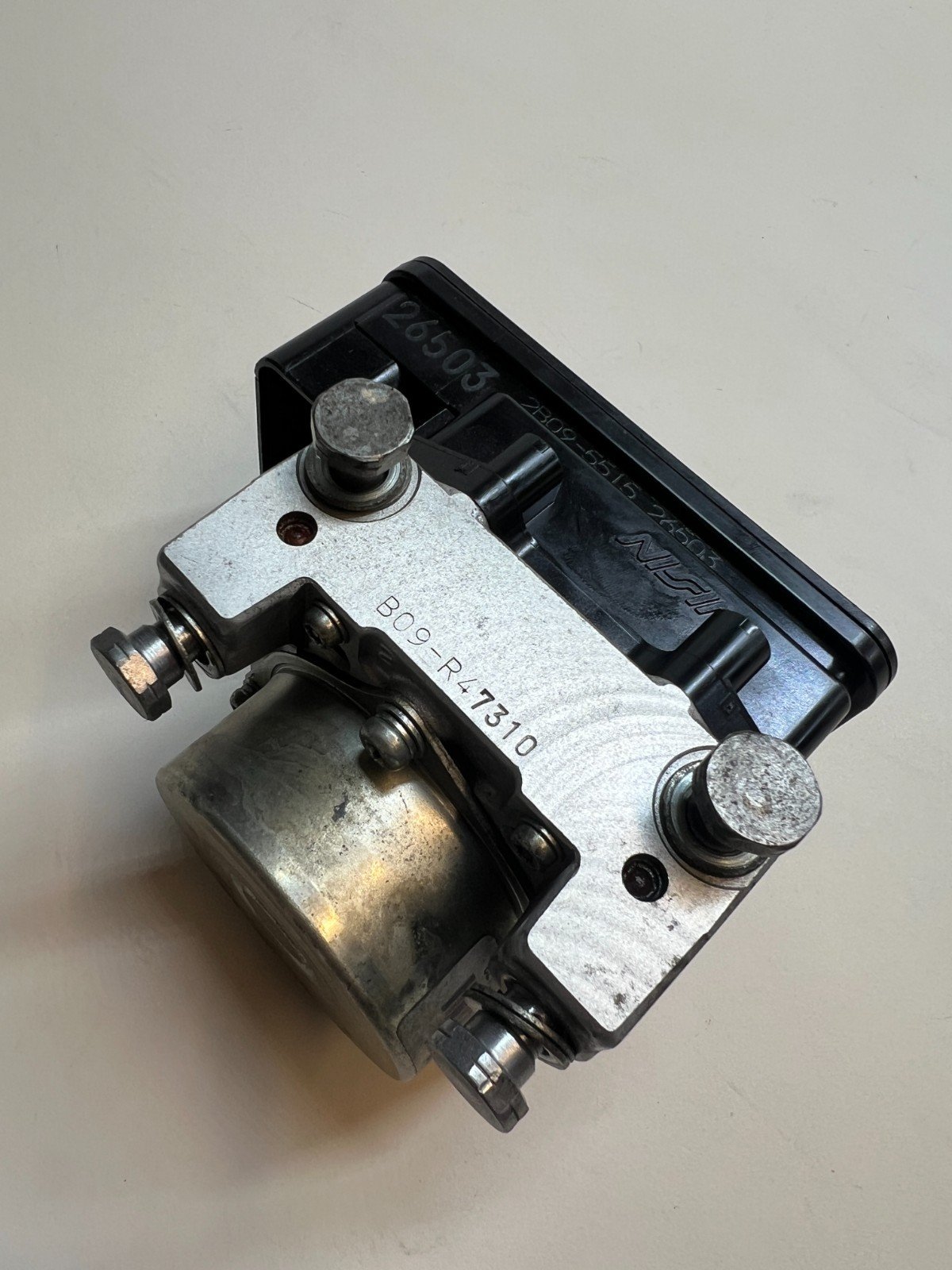 Triumph Tiger 1200 Explorer 2012 - 2015 ABS Control Module Pump T2026501 - Image 9