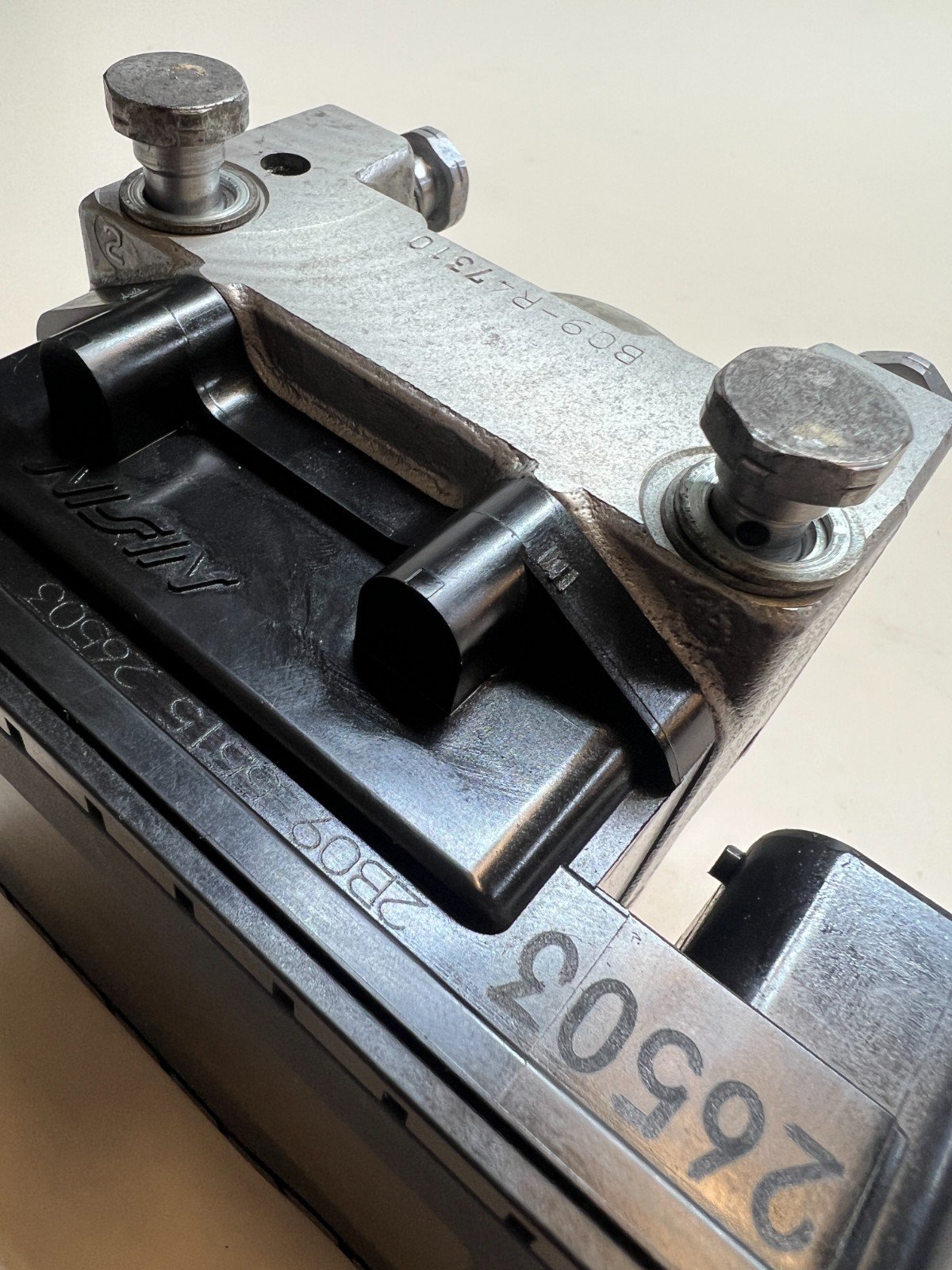 Triumph Tiger 1200 Explorer 2012 - 2015 ABS Control Module Pump T2026501 - Image 16