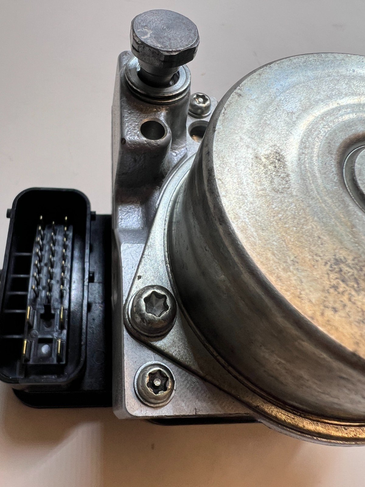 Triumph Tiger 1200 Explorer 2012 - 2015 ABS Control Module Pump T2026501 - Image 21