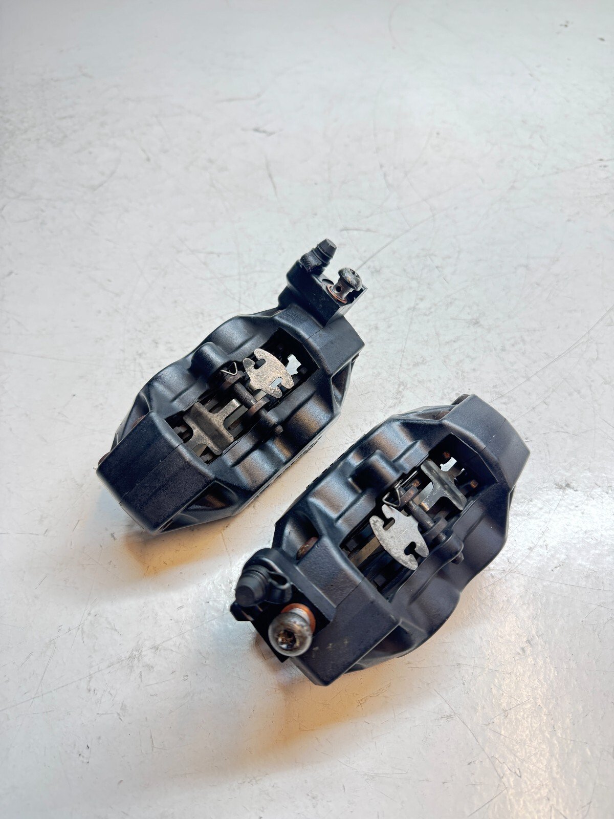 BMW K1200S K1200 2004 - 2008 Front Brake Calipers Caliper Set 34117670391 - Image 4