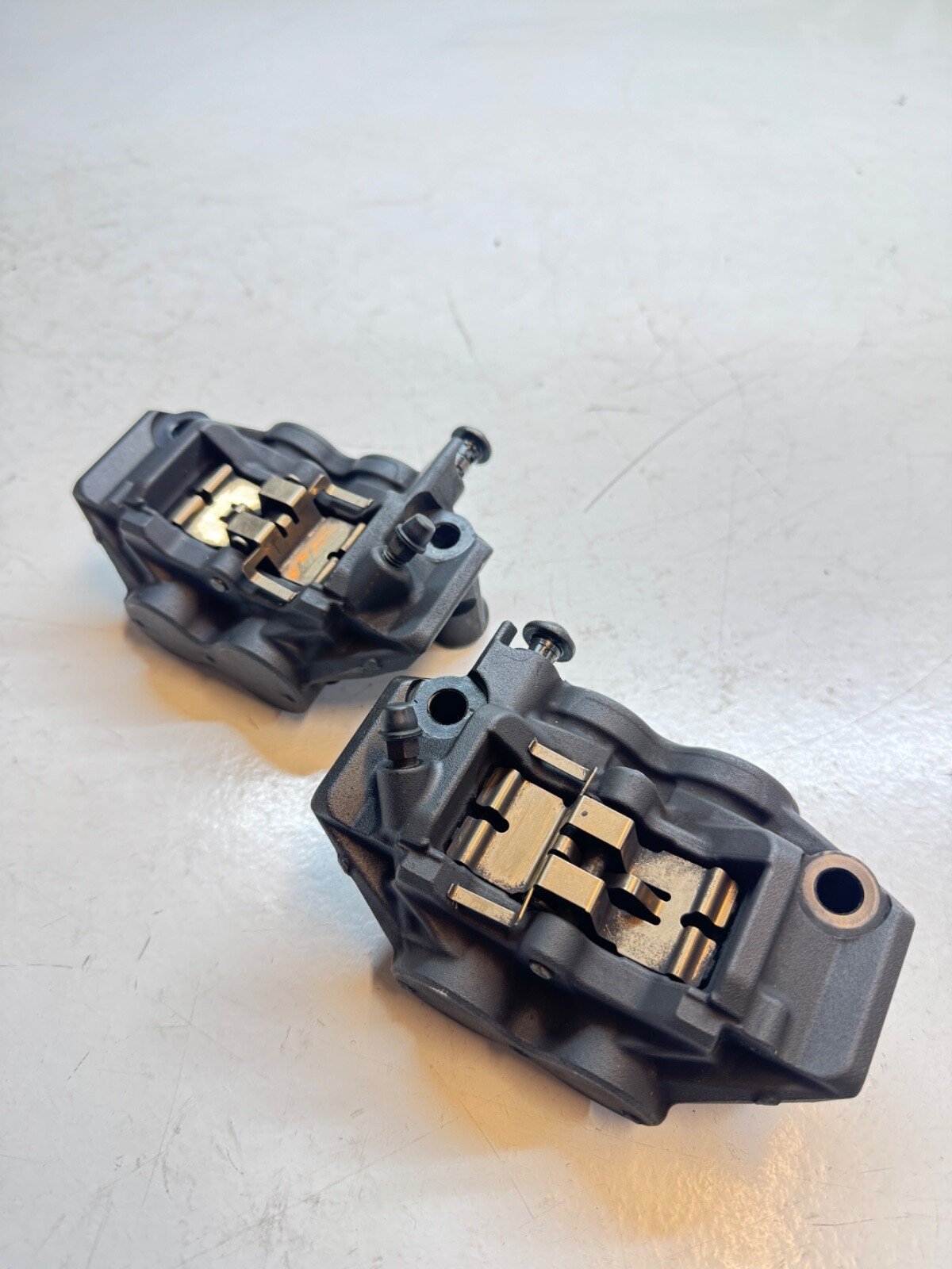 Yamaha MT-09 17-20 Tracer 900 900 GT 15-20 Right Left Front Brake Caliper Set - Image 4