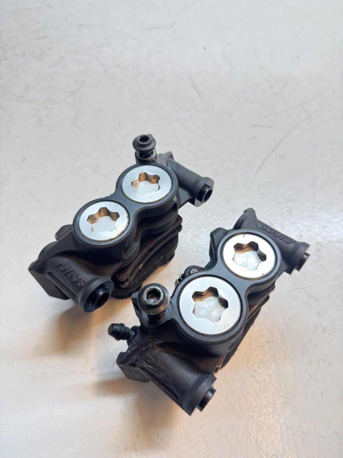 Yamaha MT-09 17-20 Tracer 900 900 GT 15-20 Right Left Front Brake Caliper Set - Image 5