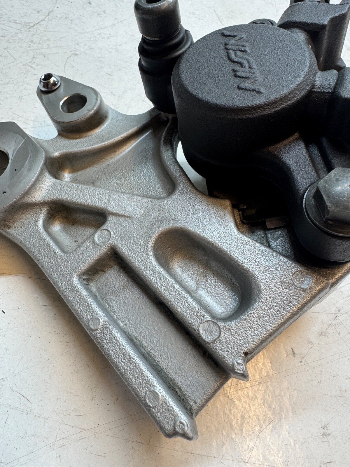 Yamaha Tracer 900 2015 - 2020 Rear Brake Caliper With Bracket 2DR-2580W-00-00 - Image 10