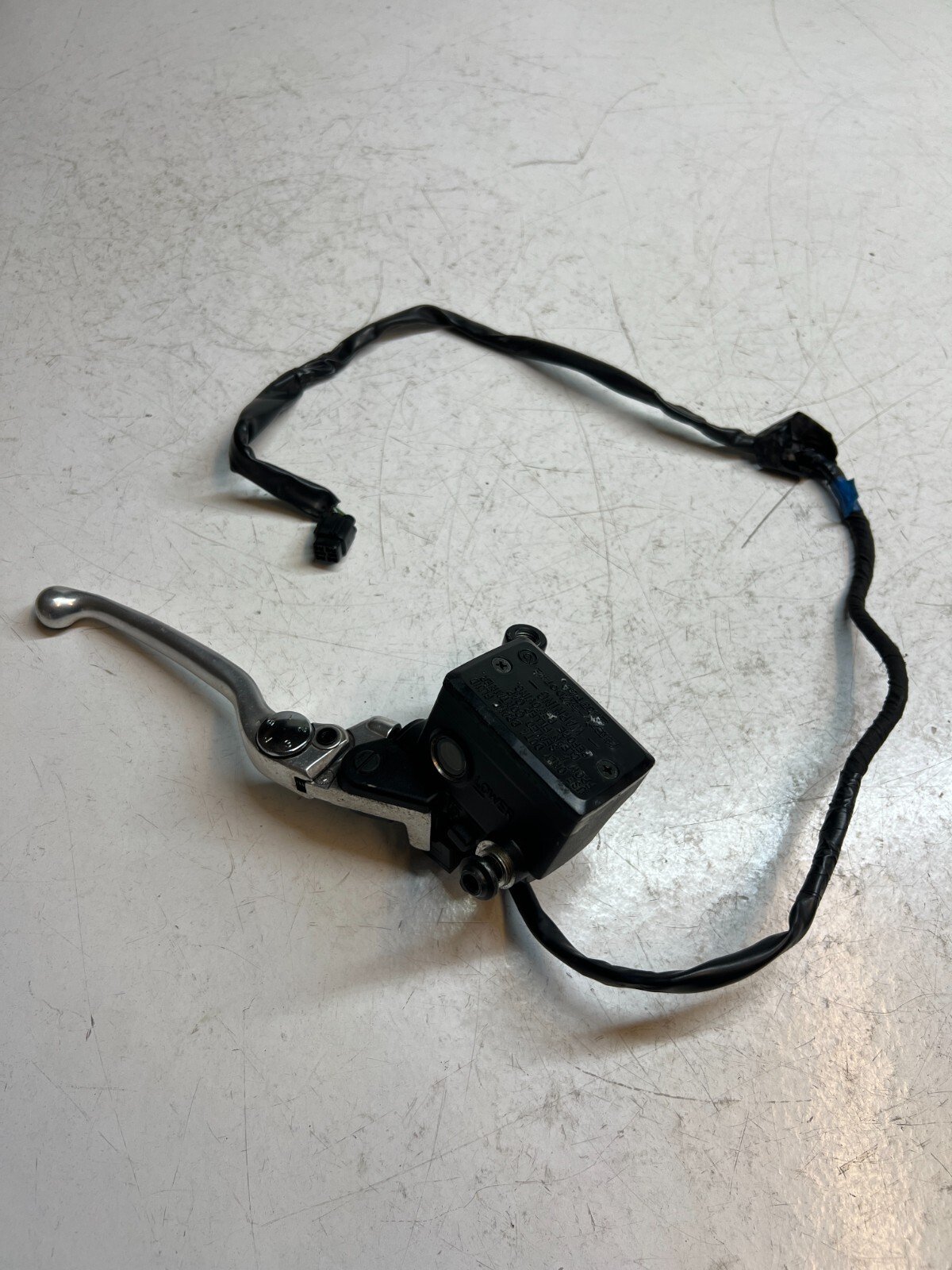 Yamaha Tracer 900 GT 2018 - 2020 Front Brake Master Cylinder & Lever BW8-2580A-0 - Image 3