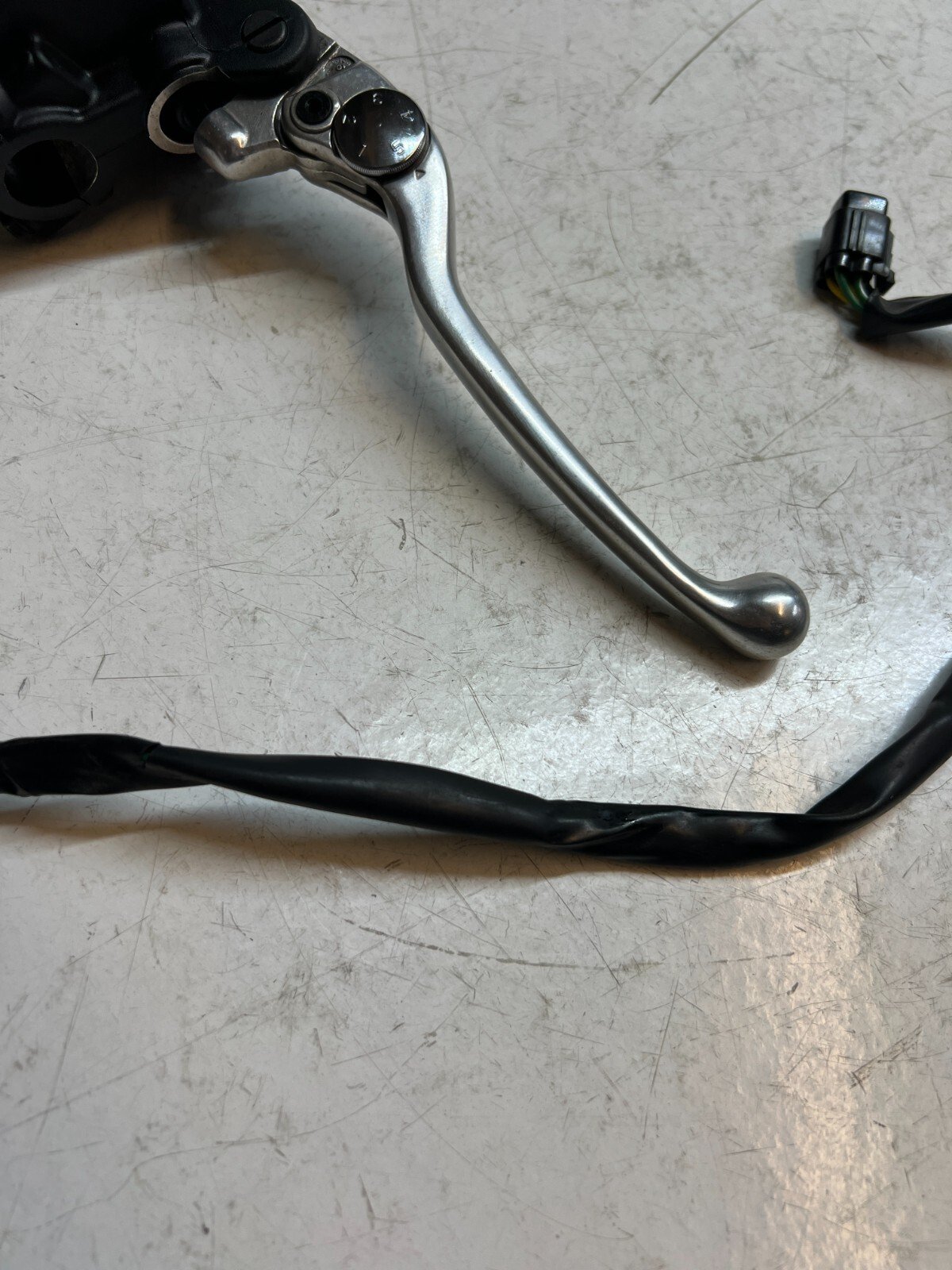 Yamaha Tracer 900 GT 2018 - 2020 Front Brake Master Cylinder & Lever BW8-2580A-0 - Image 7