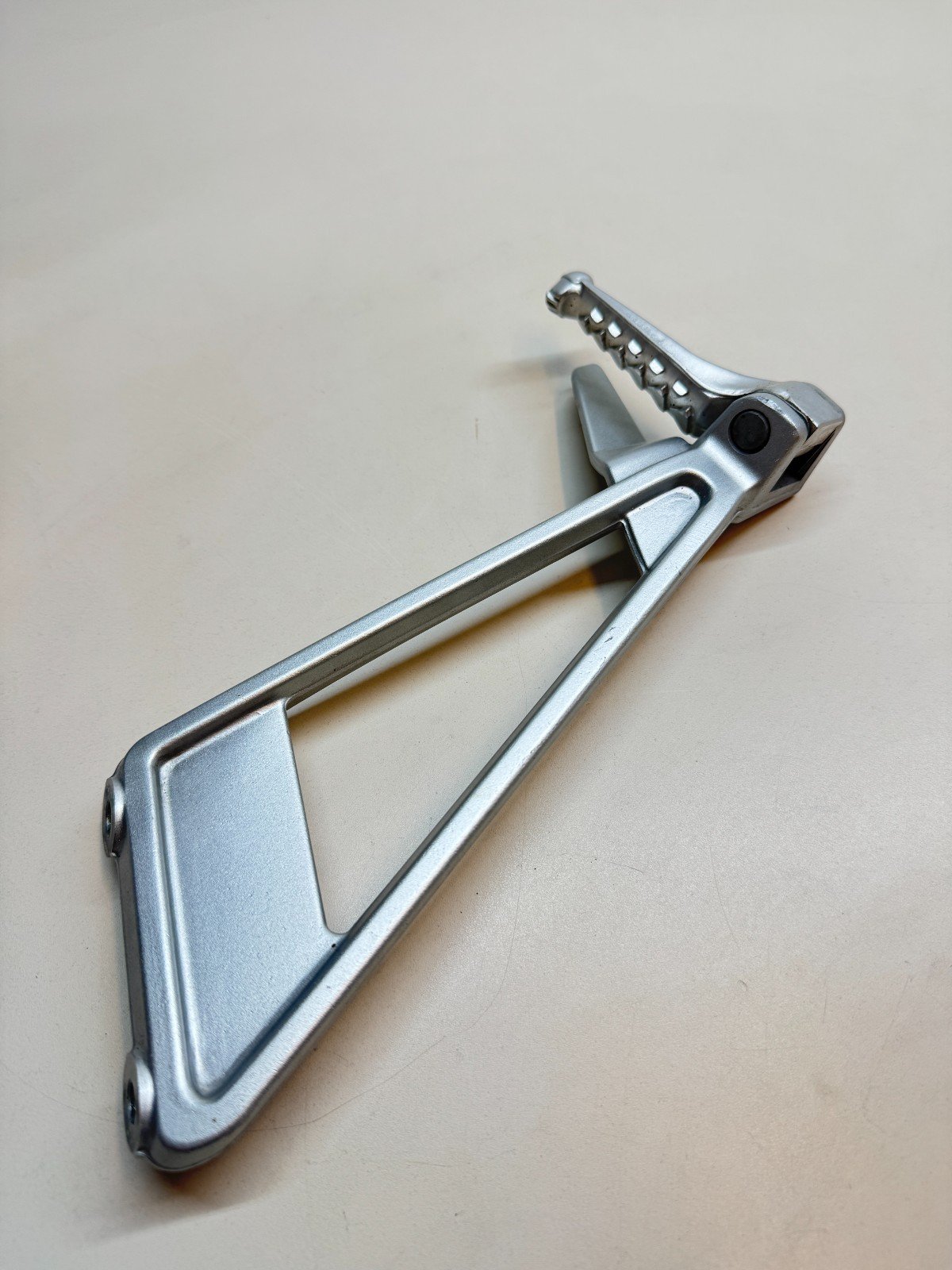 Aprilia RS 660 2020 - 2024 Rear Left Side Passenger Footrest 2B005206 - Image 3