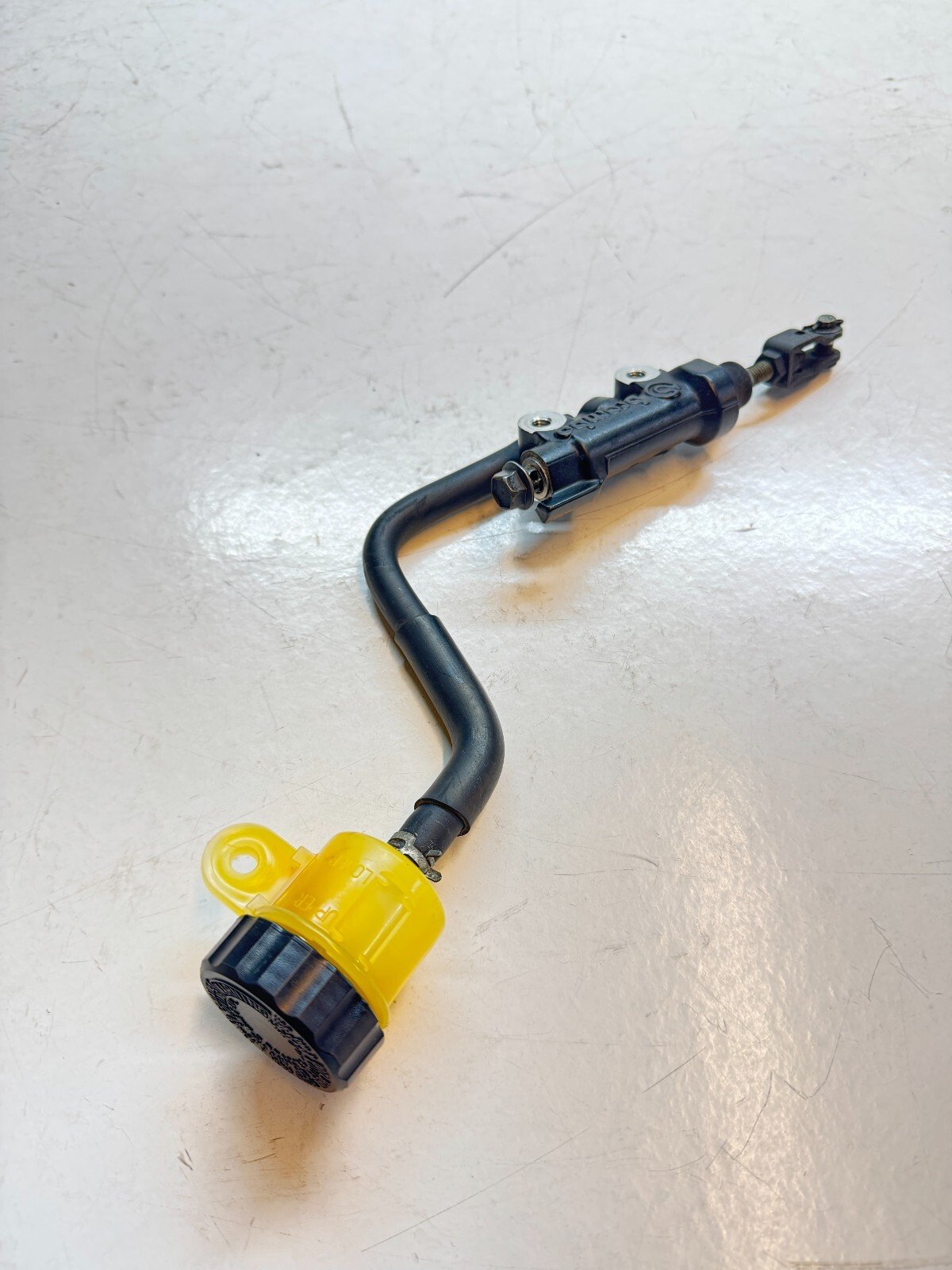 Yamaha XJ6N 2009 - 2016 Rear Brake Master Cylinder & Reservoir 2D12583V0000 - Image 3