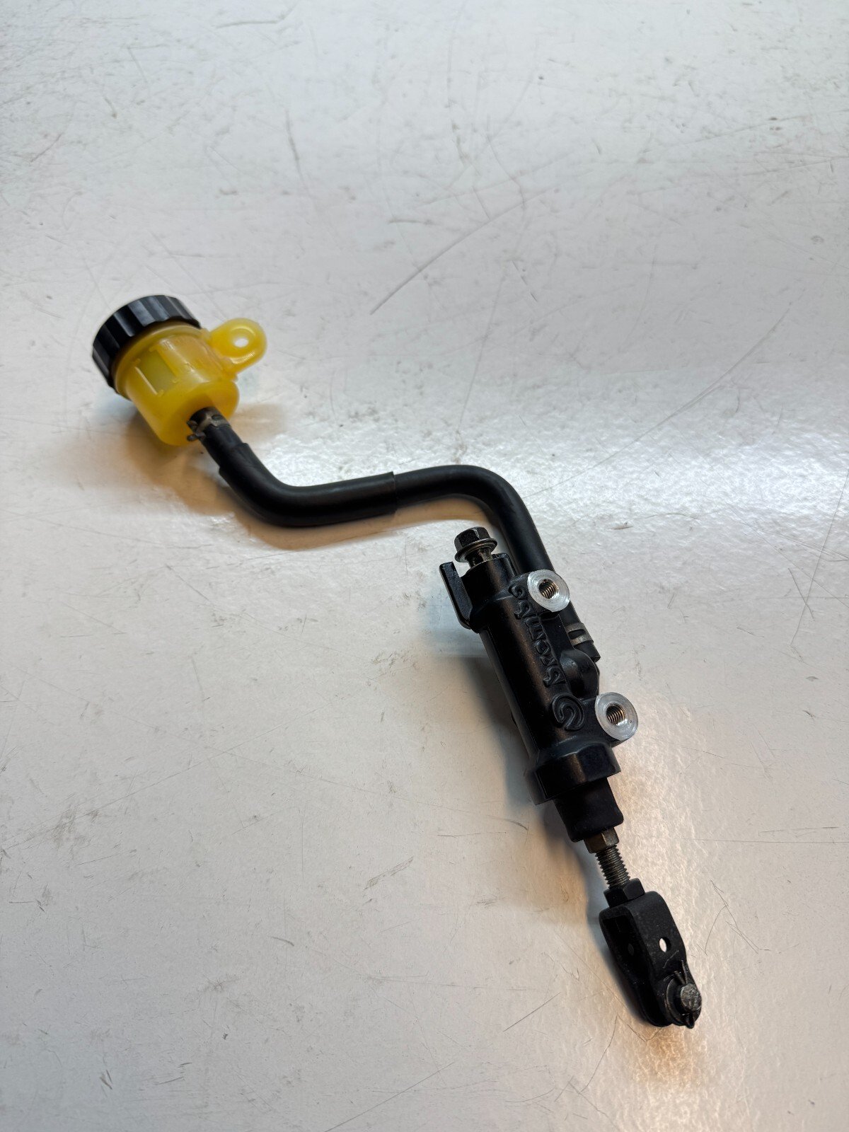 Yamaha XJ6N 2009 - 2016 Rear Brake Master Cylinder & Reservoir 2D12583V0000 - Image 4