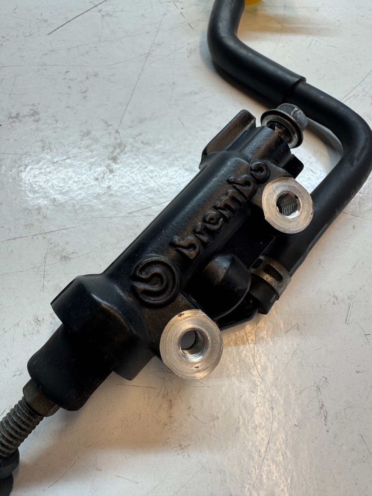 Yamaha XJ6N 2009 - 2016 Rear Brake Master Cylinder & Reservoir 2D12583V0000 - Image 6