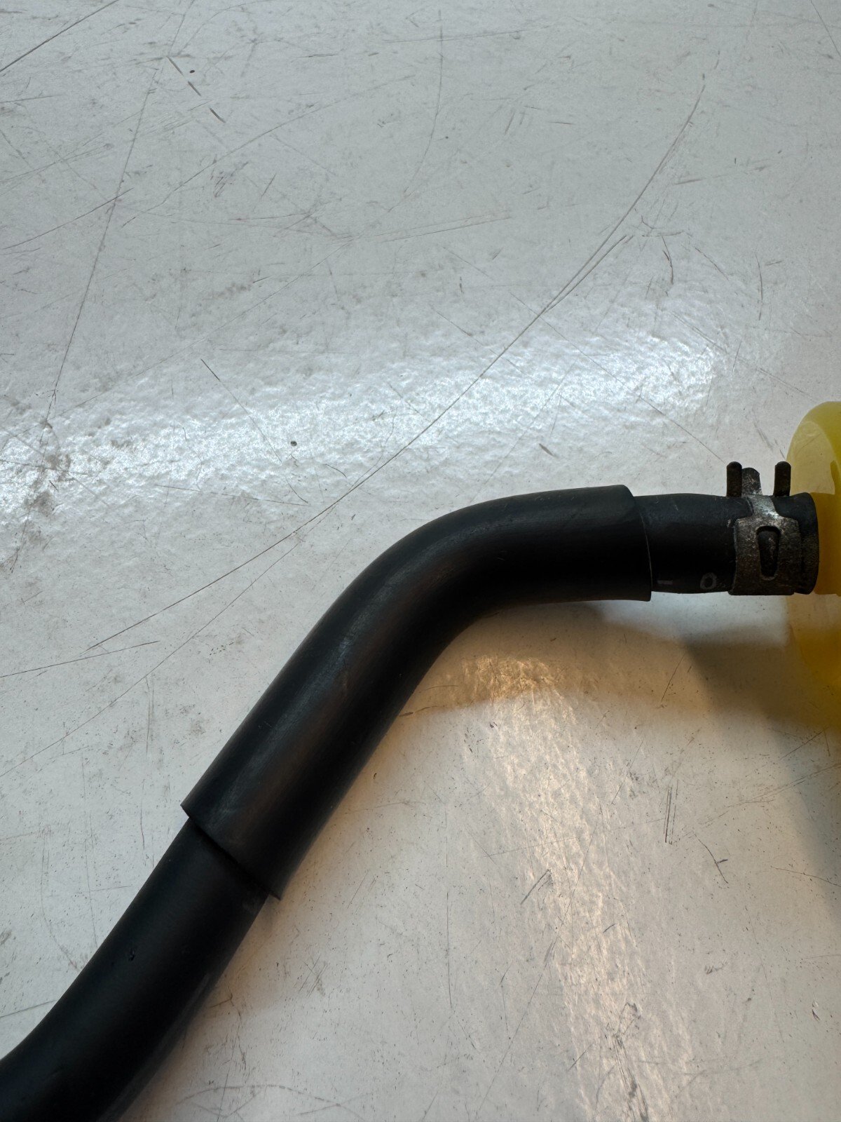 Yamaha XJ6N 2009 - 2016 Rear Brake Master Cylinder & Reservoir 2D12583V0000 - Image 9