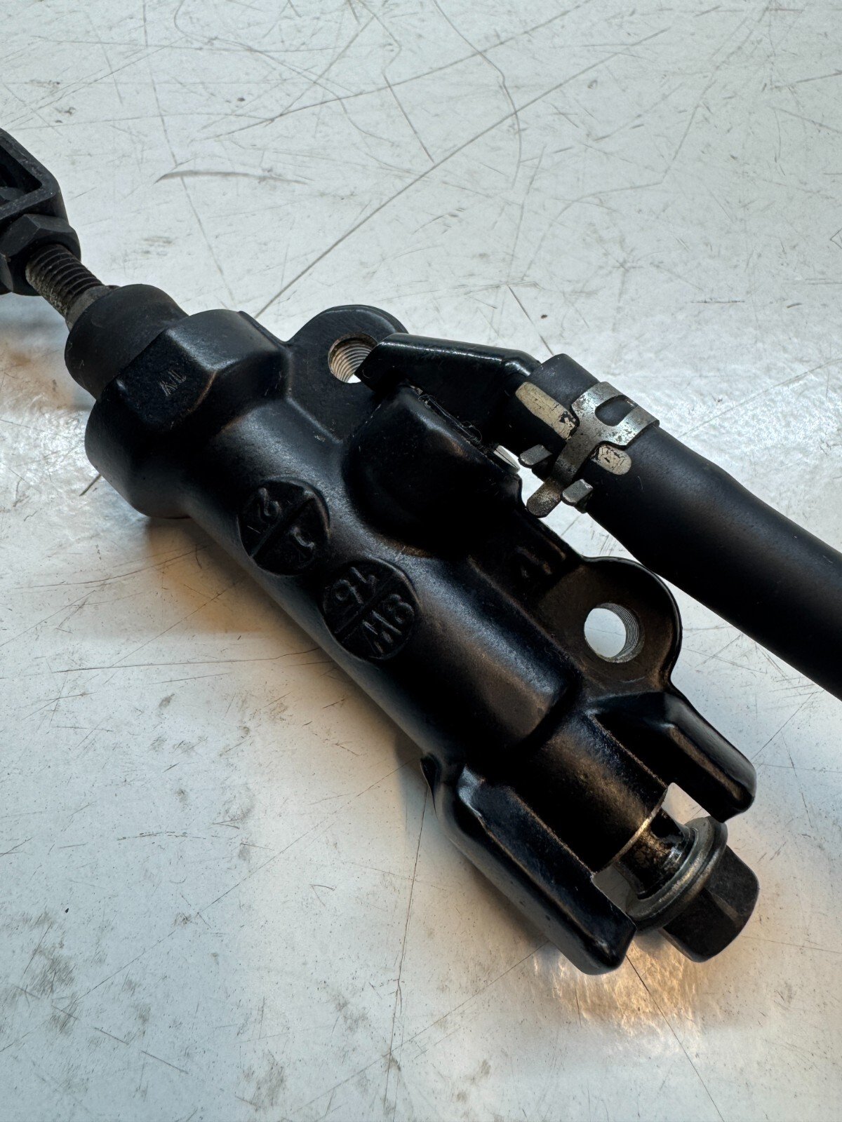 Yamaha XJ6N 2009 - 2016 Rear Brake Master Cylinder & Reservoir 2D12583V0000 - Image 13