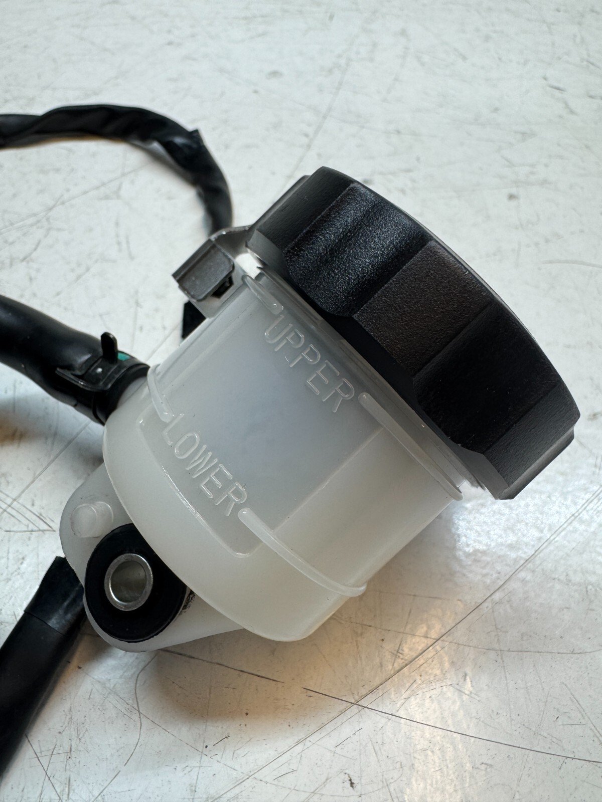 Yamaha Tracer 9 GT 2021 - 2023 Front Brake Master Cylinder & Reservoir B7N2580A0 - Image 11